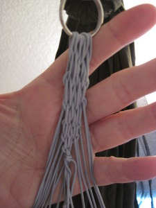 Shouldered Sword Mat weave for elastic underquilt clew.